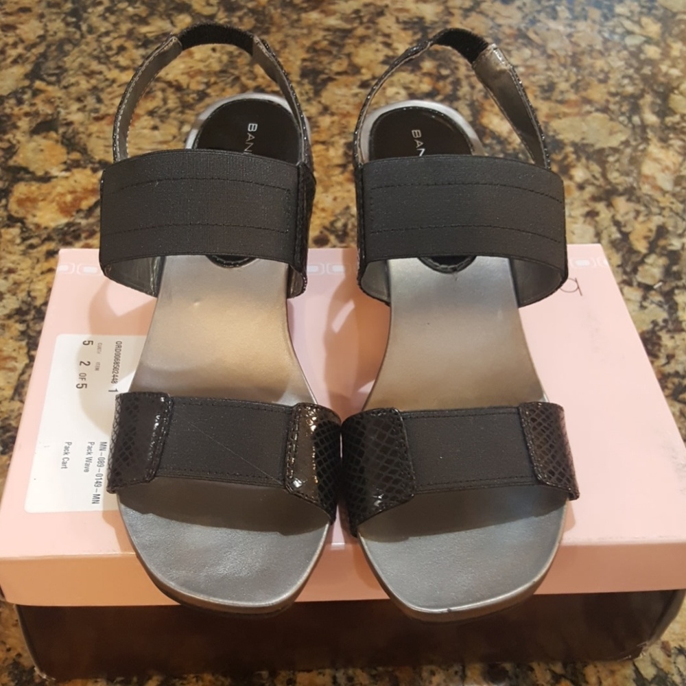 Woman's Bandolino Sandals